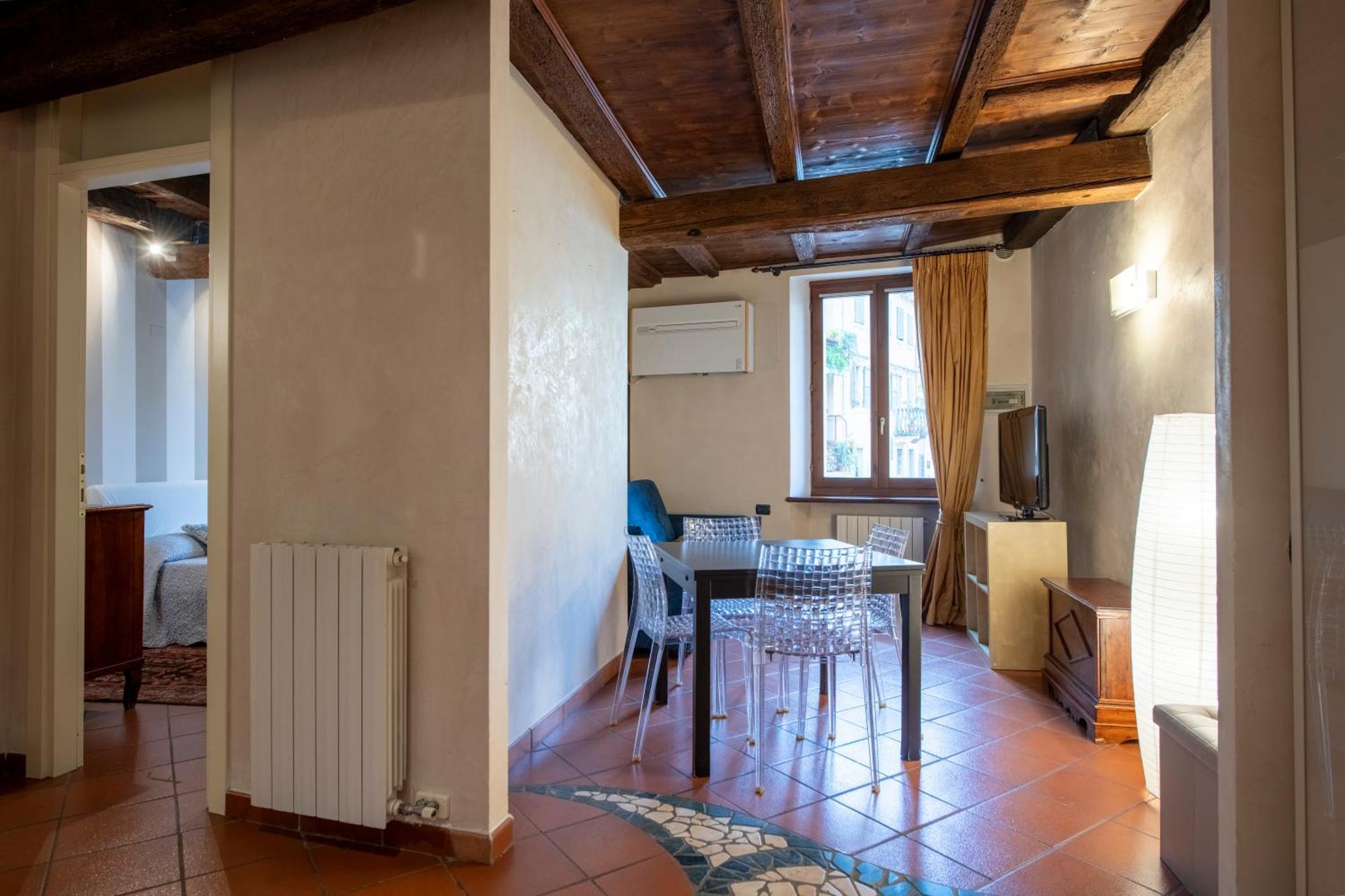 Ai Piedi Del Castello / 4Pl / Apt. Full Verona Exteriér fotografie