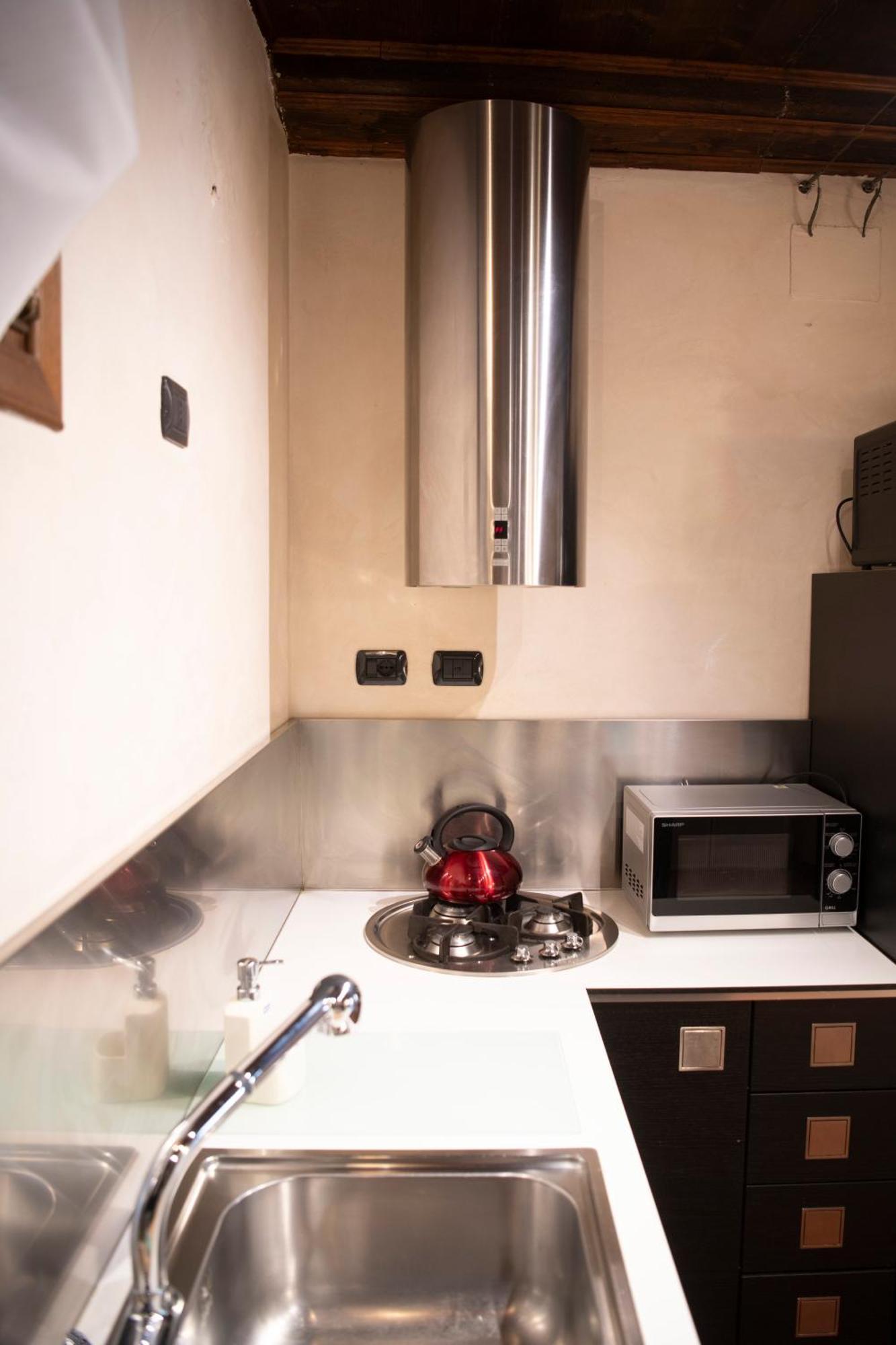 Ai Piedi Del Castello / 4Pl / Apt. Full Verona Exteriér fotografie