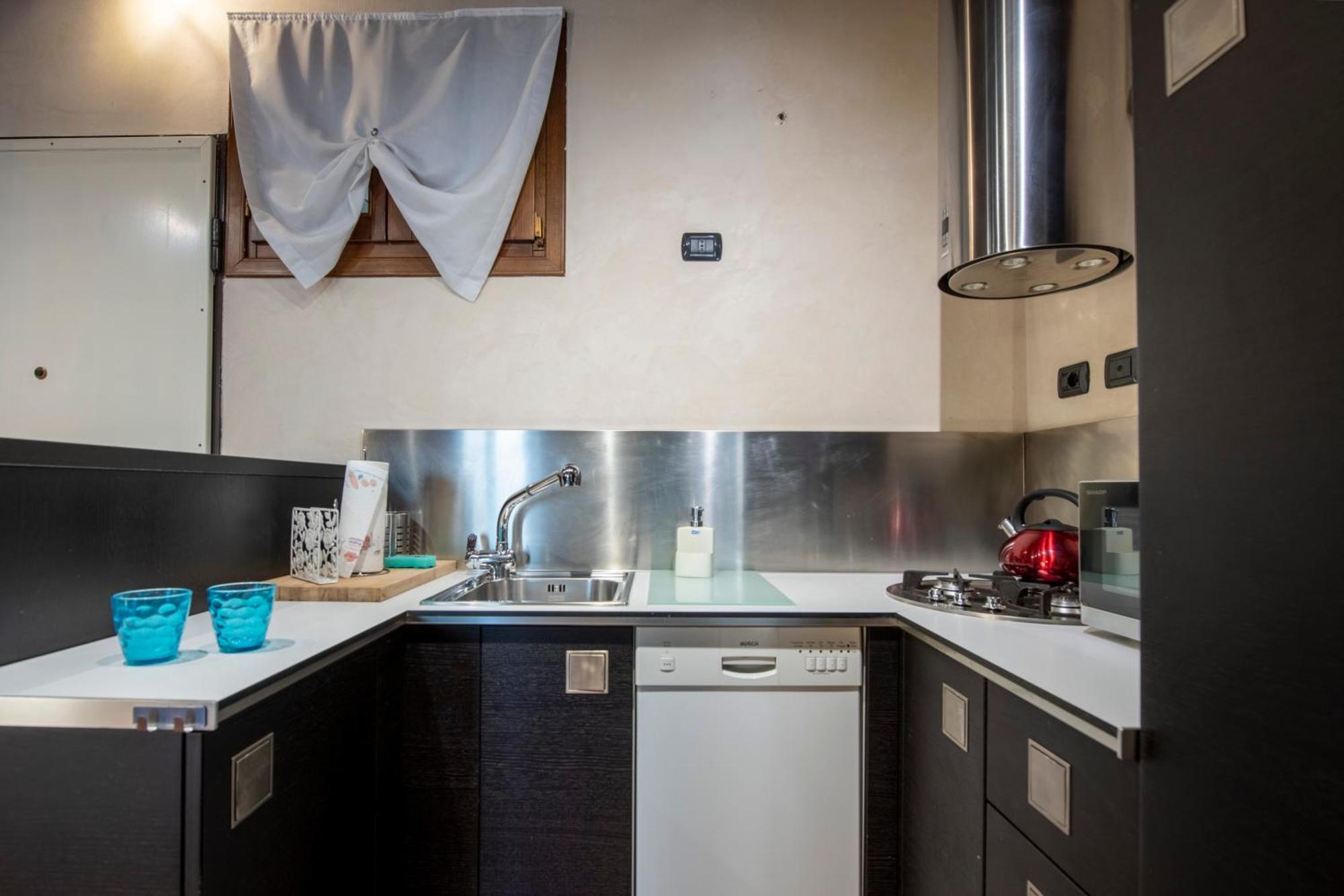 Ai Piedi Del Castello / 4Pl / Apt. Full Verona Exteriér fotografie
